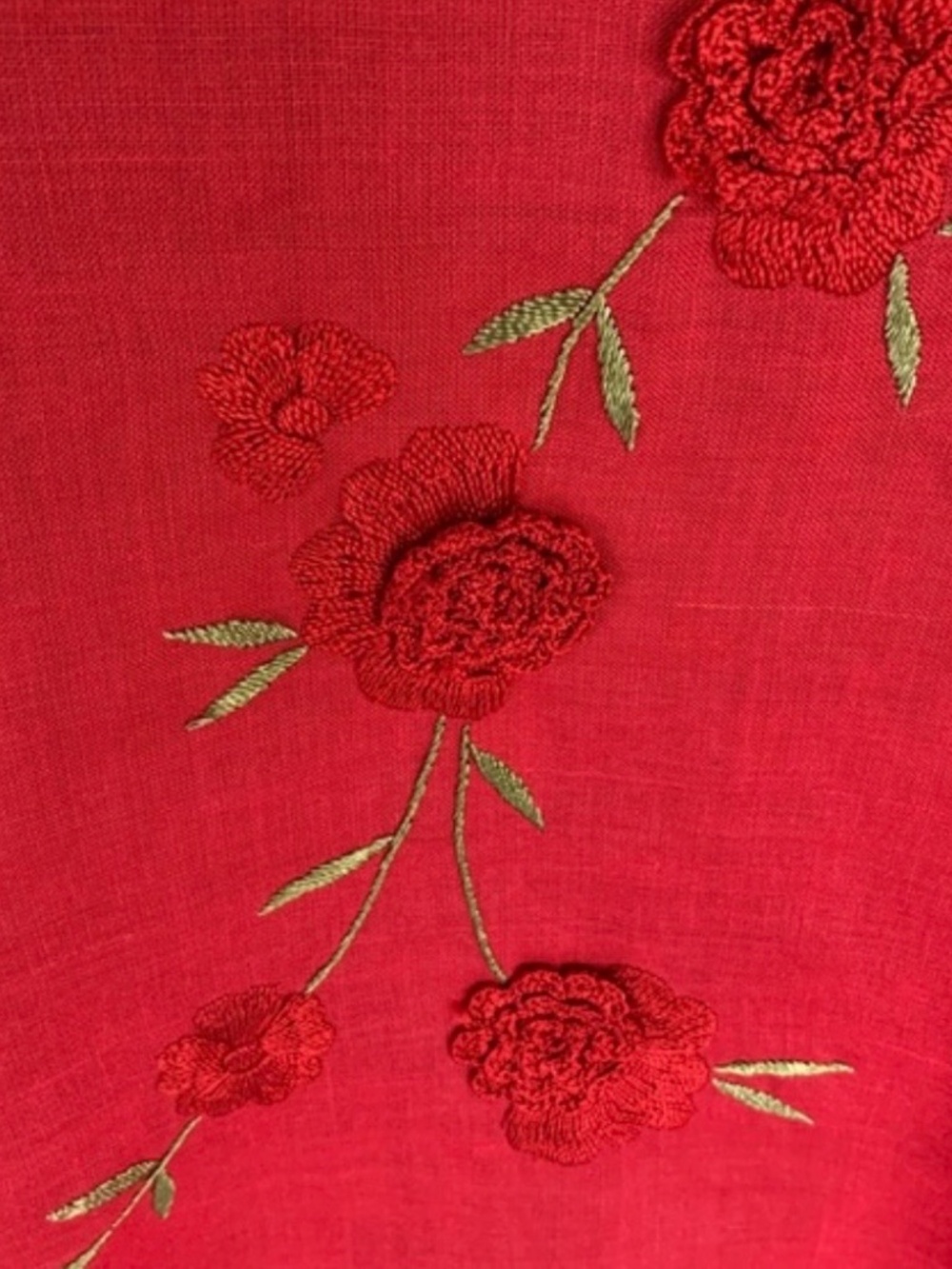 Beautiful Red linen tank top embroidered with red  croche flowers green leaves M - Picture 3 of 5